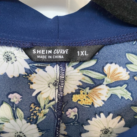 🎉 5/$30 - Shein Curve blouse - Picture 2 of 3